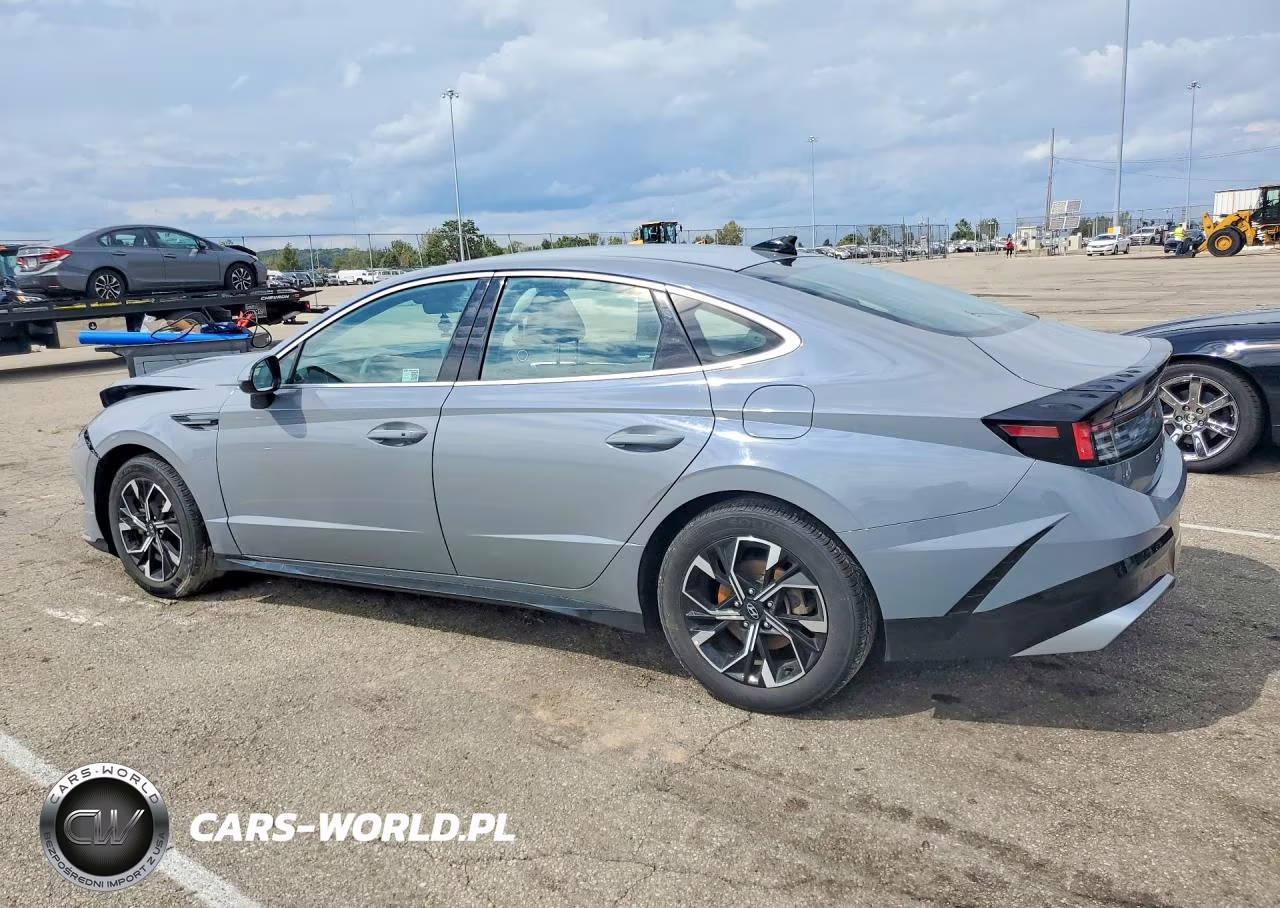 2025 Hyundai Sonata Sel VIN:KMHL64JA4SA501850 - 2