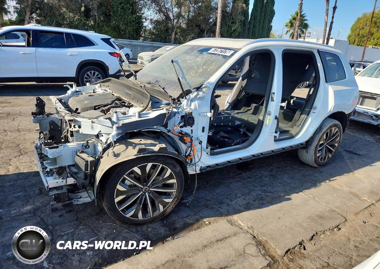 2025 Volvo Xc90 Plus – zdjęcie 1 z 13