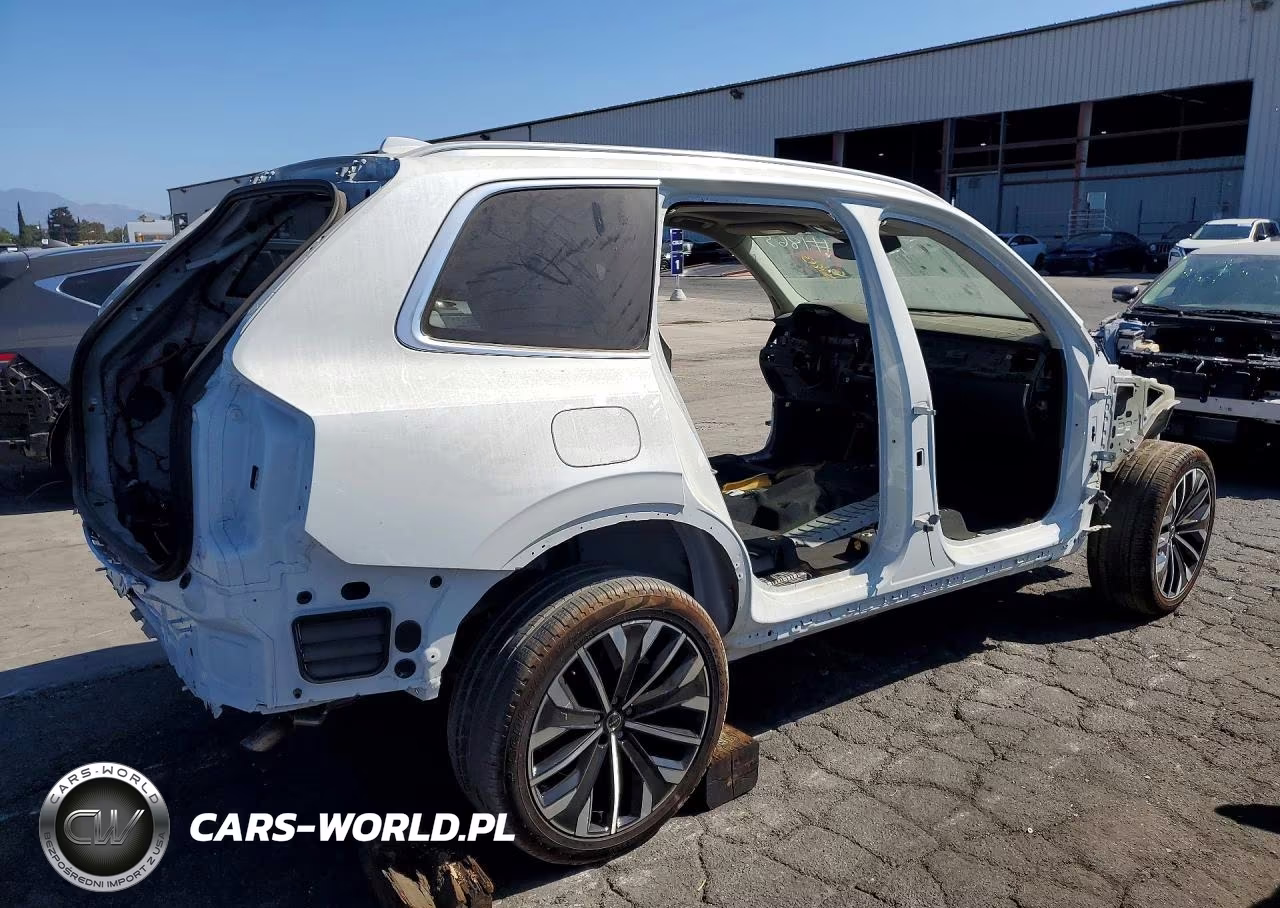 2025 Volvo Xc90 Plus VIN:YV4062PB1S1361863 - 3