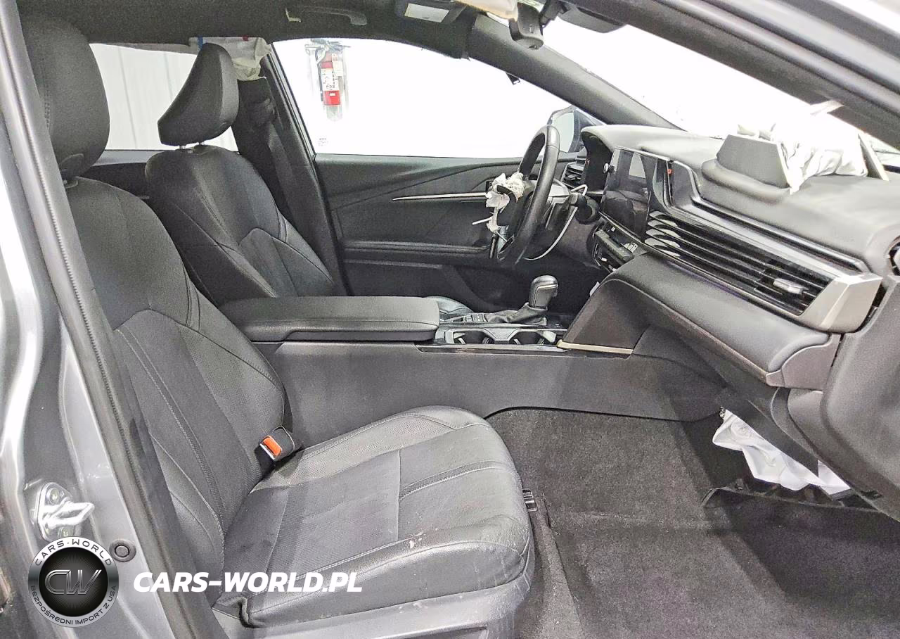 2026 Toyota Camry Xse VIN:4T1DAACK1TU283244 - 13