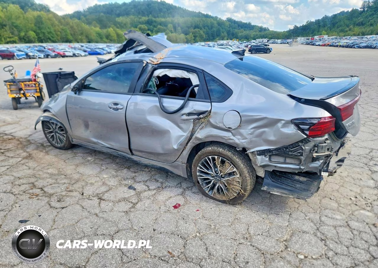 2023 Kia Forte Gt Line VIN:3KPF54AD1PE620233 - 2