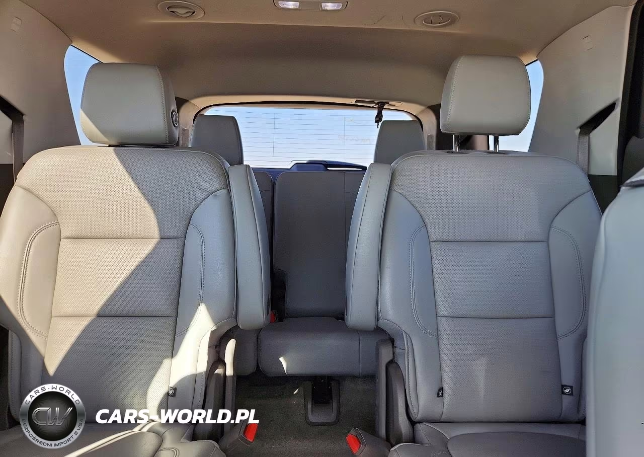 2018 Chevrolet Traverse Premier VIN:1GNEVJKW9JJ238592 - 10