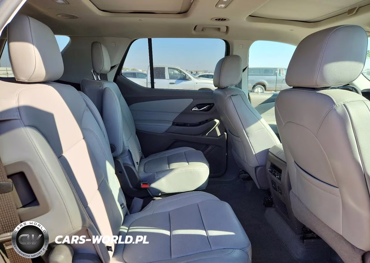2018 Chevrolet Traverse Premier VIN:1GNEVJKW9JJ238592 - 11