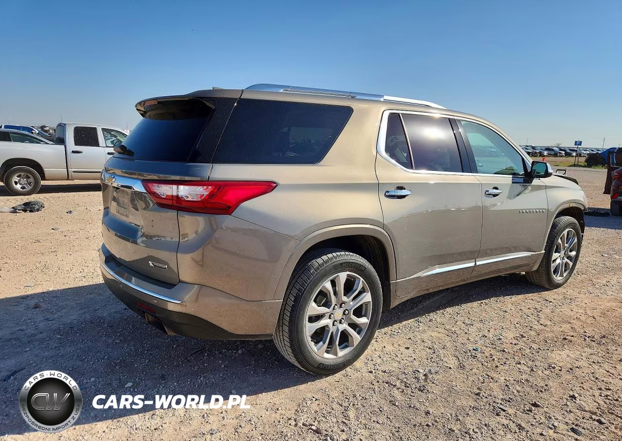 2018 Chevrolet Traverse Premier VIN:1GNEVJKW9JJ238592 - 3