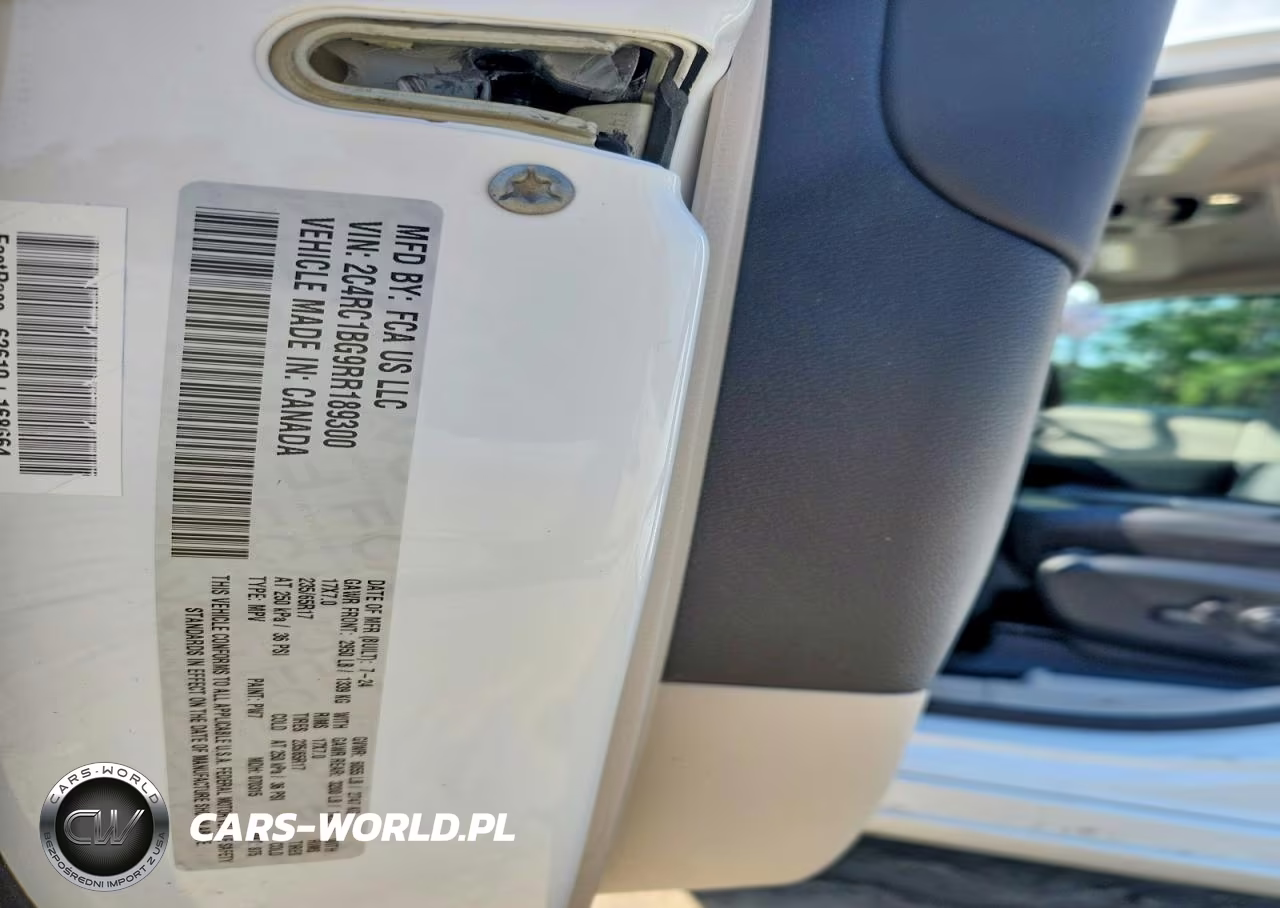 2024 Chrysler Pacifica Touring L VIN:2C4RC1BG9RR189300 - 12