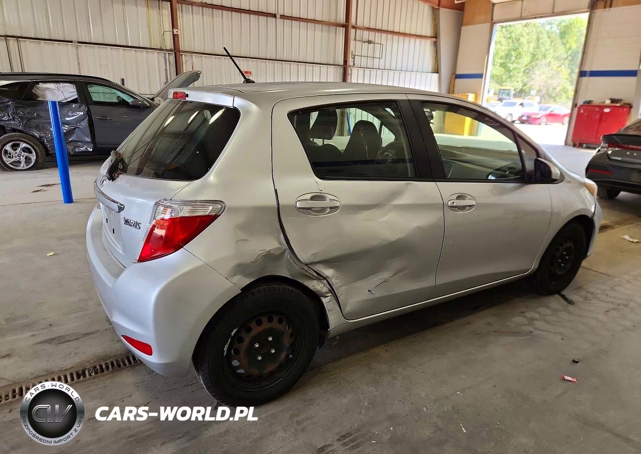 2013 Toyota Yaris 5-Door L VIN:JTDKTUD36DD547123 - 3