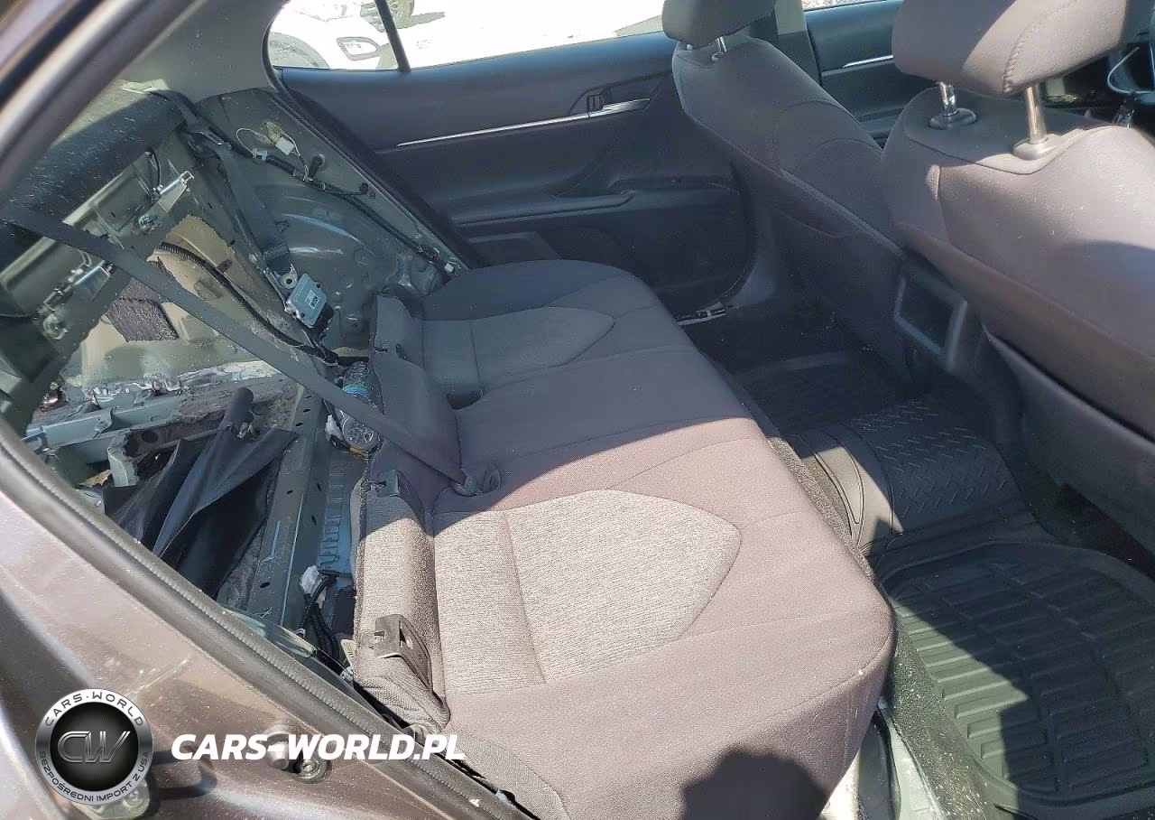2020 Toyota Camry Le VIN:4T1C11BK6LU001502 - 10