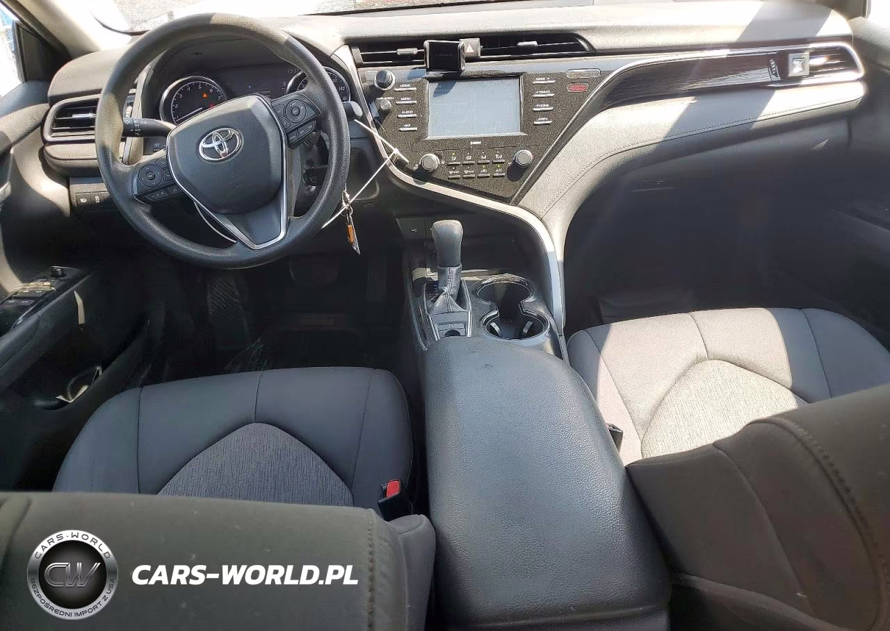 2020 Toyota Camry Le VIN:4T1C11BK6LU001502 - 8