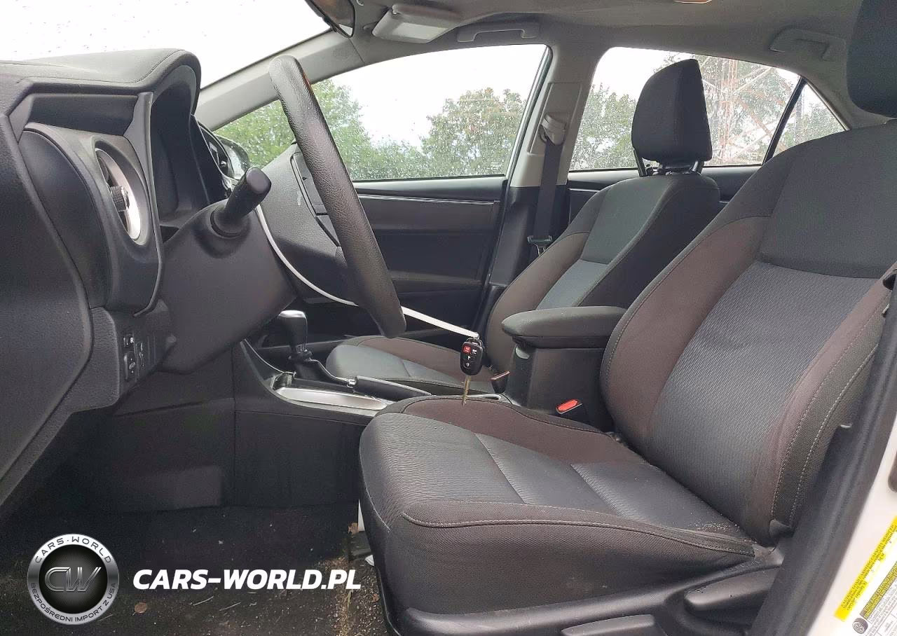 2019 Toyota Corolla Le VIN:5YFBURHE4KP941266 - 7