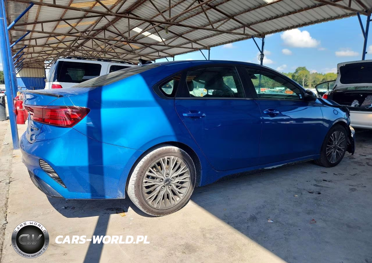2022 Kia Forte Gt Line VIN:3KPF54AD5NE448754 - 3