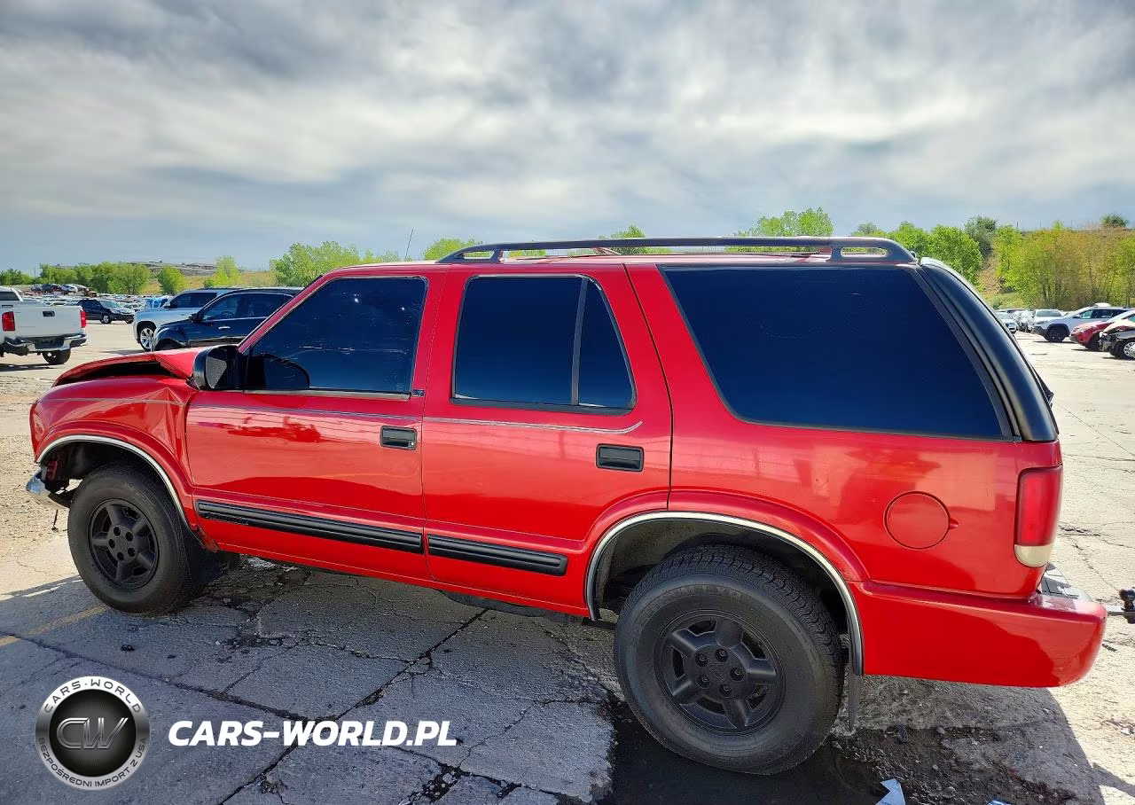 2000 Chevrolet Blazer VIN:1GNDT13W9Y2398556 - 2