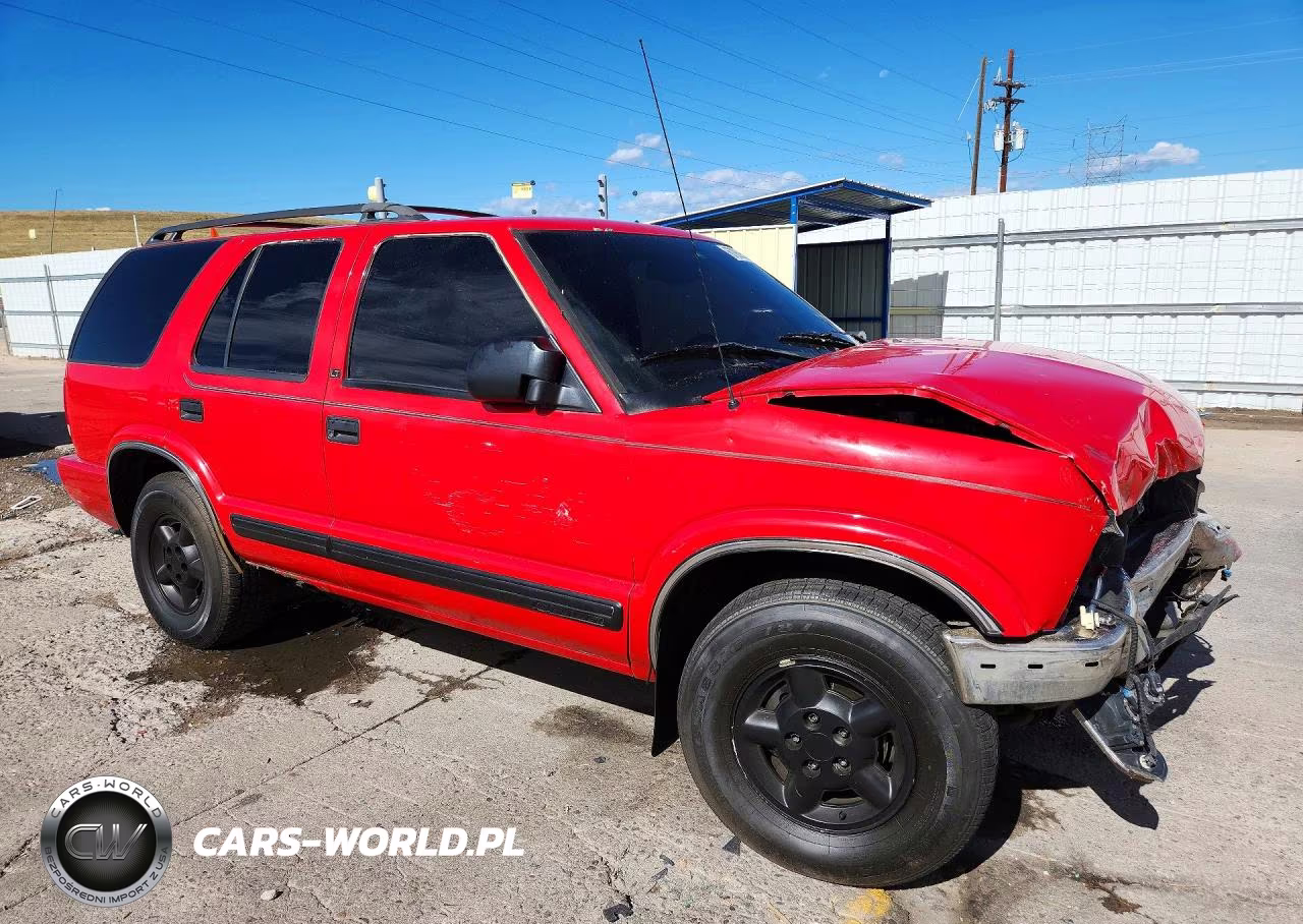 2000 Chevrolet Blazer VIN:1GNDT13W9Y2398556 - 4