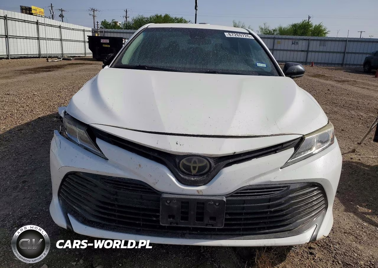 2020 Toyota Camry Le VIN:4T1C11AK0LU925838 - 5