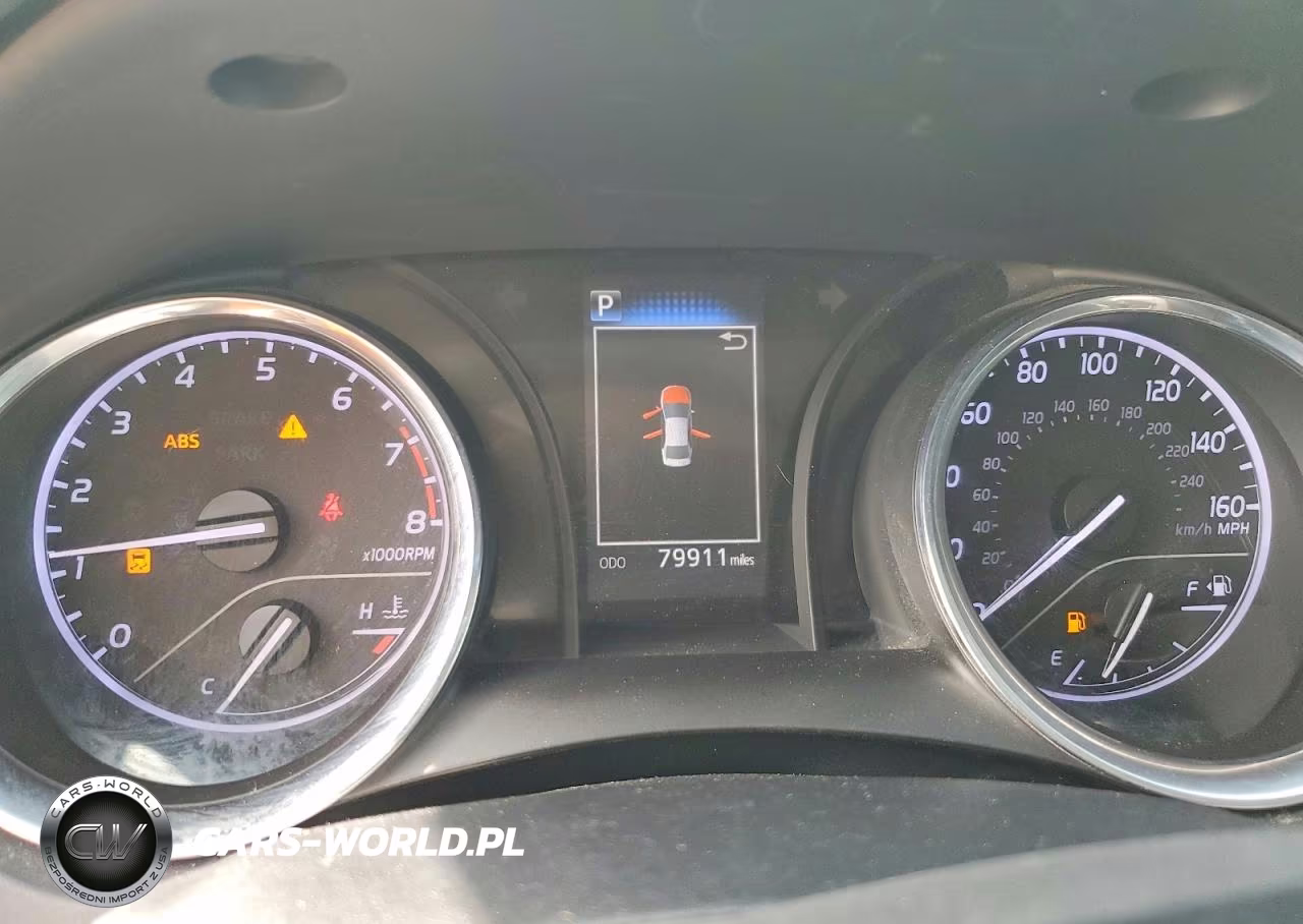 2020 Toyota Camry Le VIN:4T1C11AK0LU925838 - 9