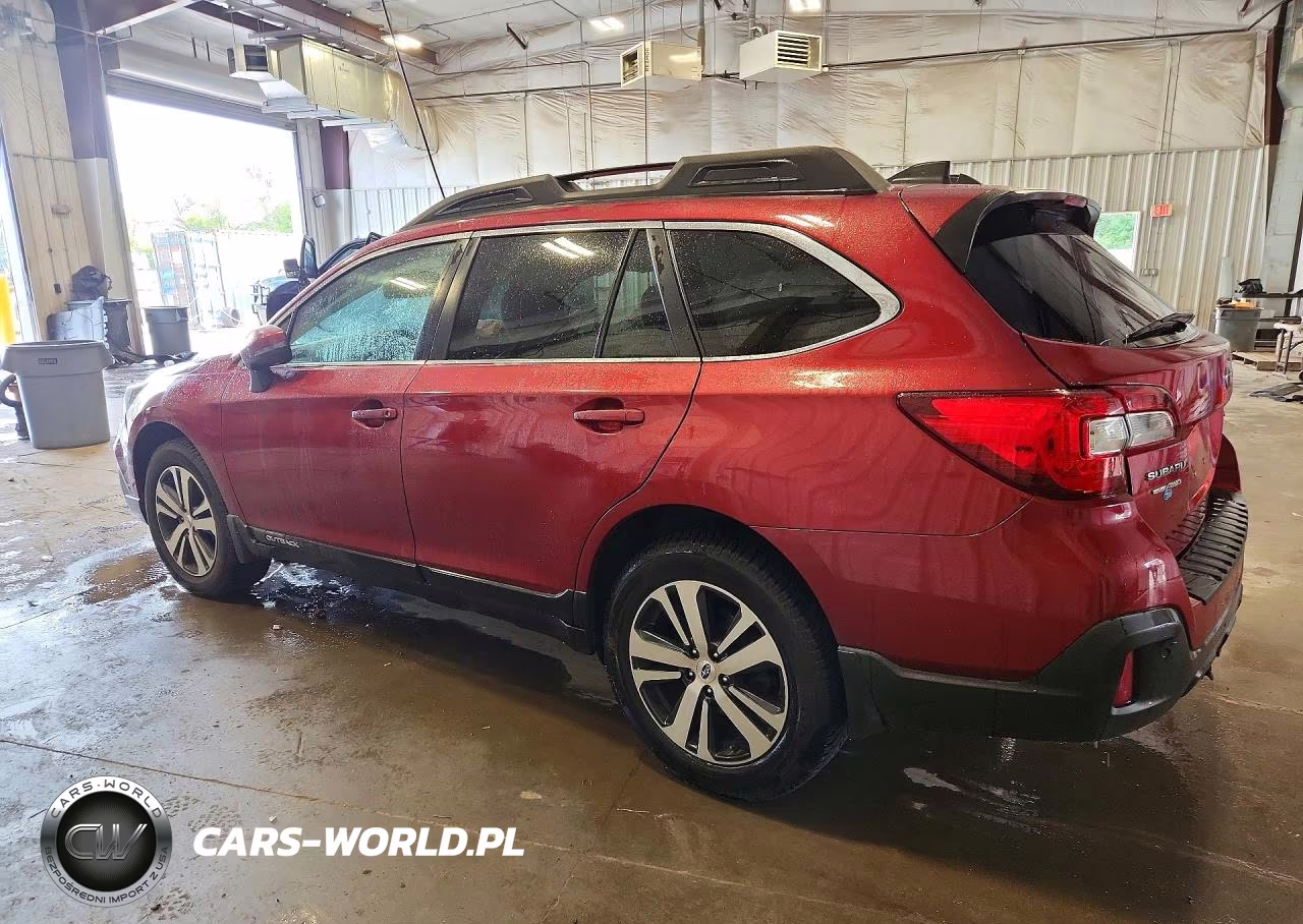 2018 Subaru Outback 3.6R Limited VIN:4S4BSENC4J3235189 - 2
