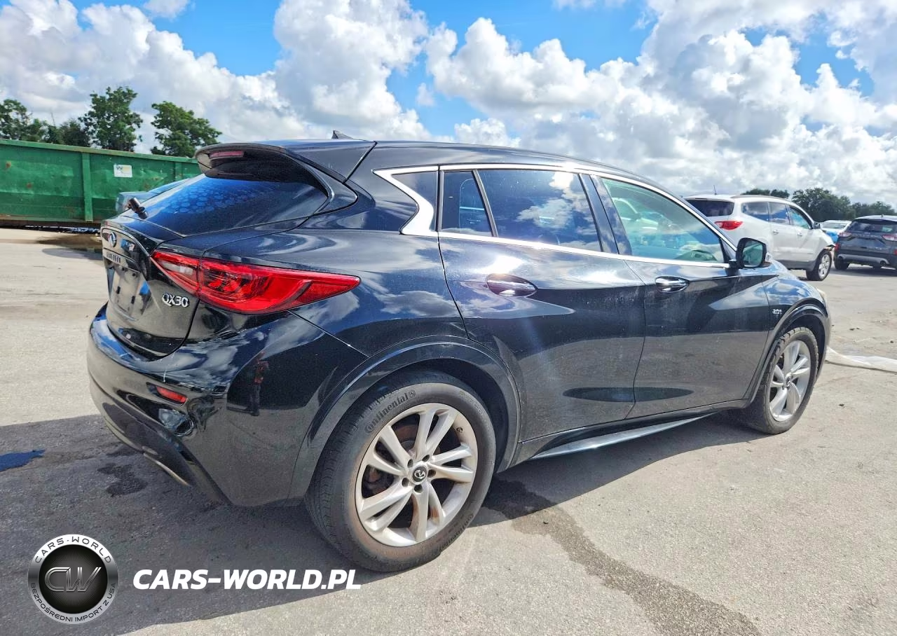 2017 Infiniti Qx30 Base VIN:SJKCH5CP2HA032950 - 3