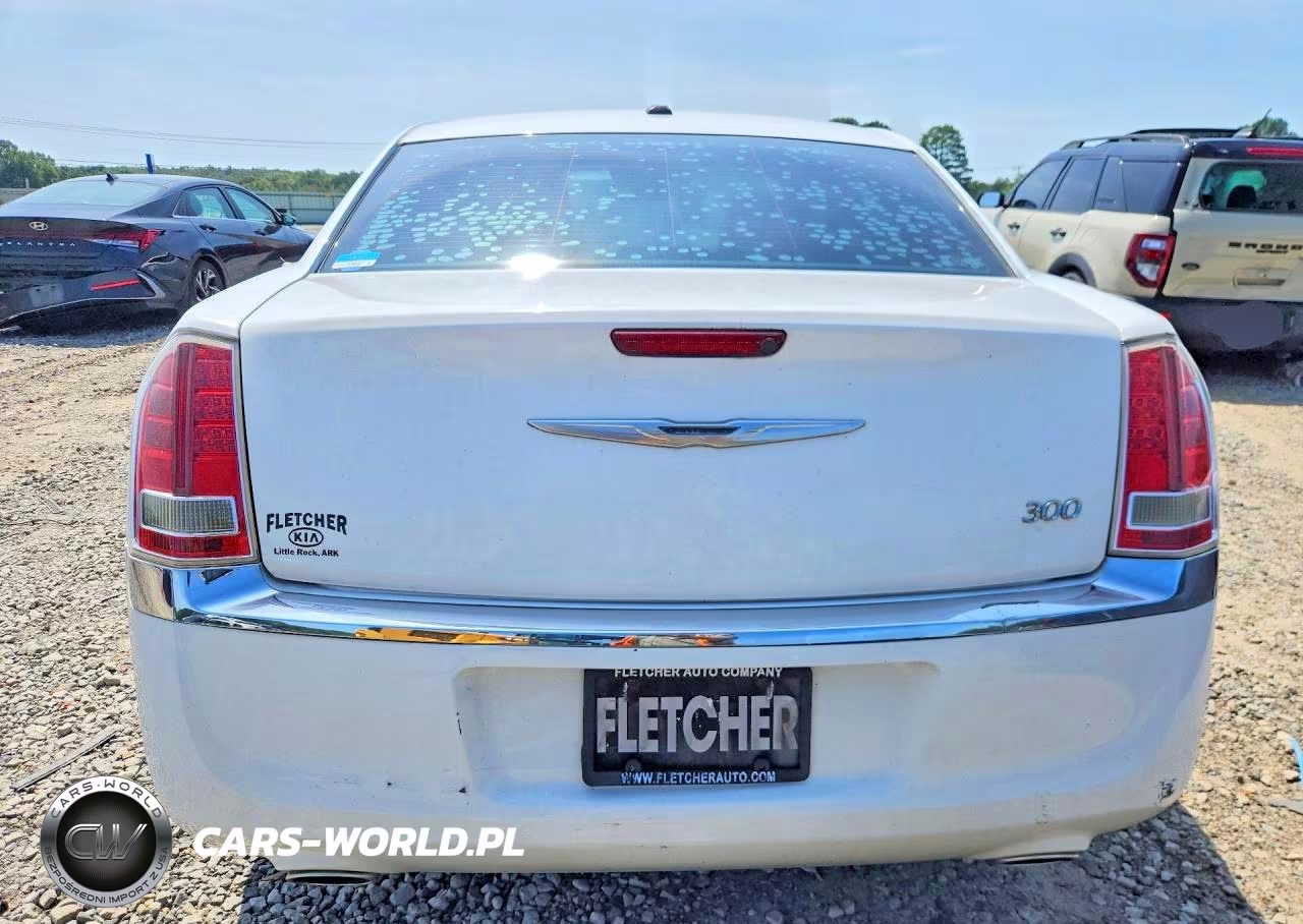 2013 Chrysler 300 VIN:2C3CCAAG5DH544702 - 6
