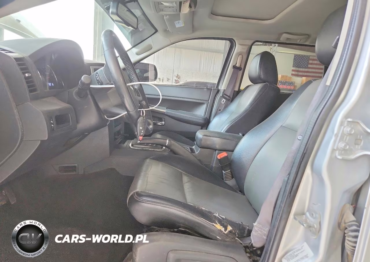 2009 Jeep Grand Cherokee Laredo VIN:1J8HR48P49C530705 - 7