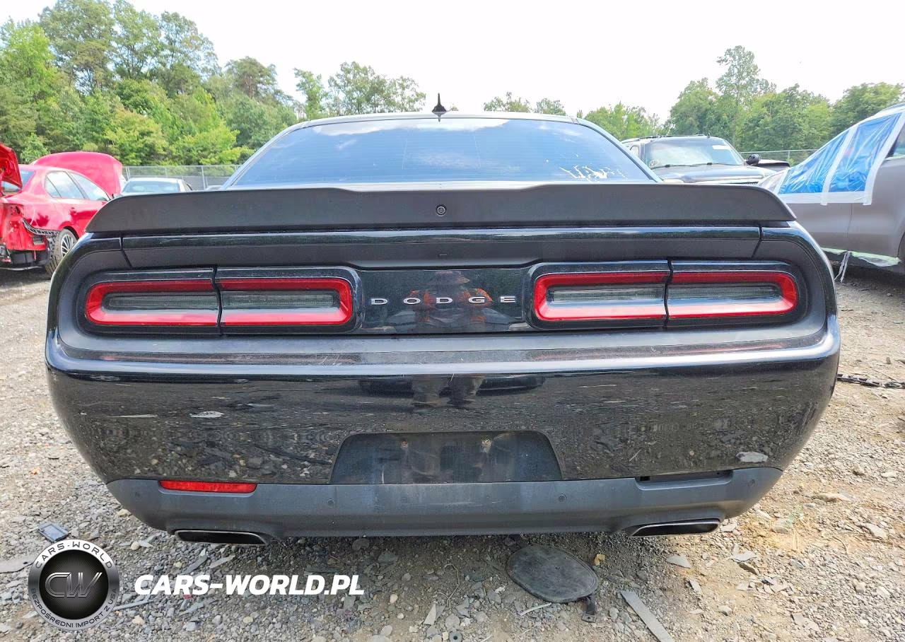2017 Dodge Challenger R-T 392 VIN:2C3CDZFJ8HH651636 - 6