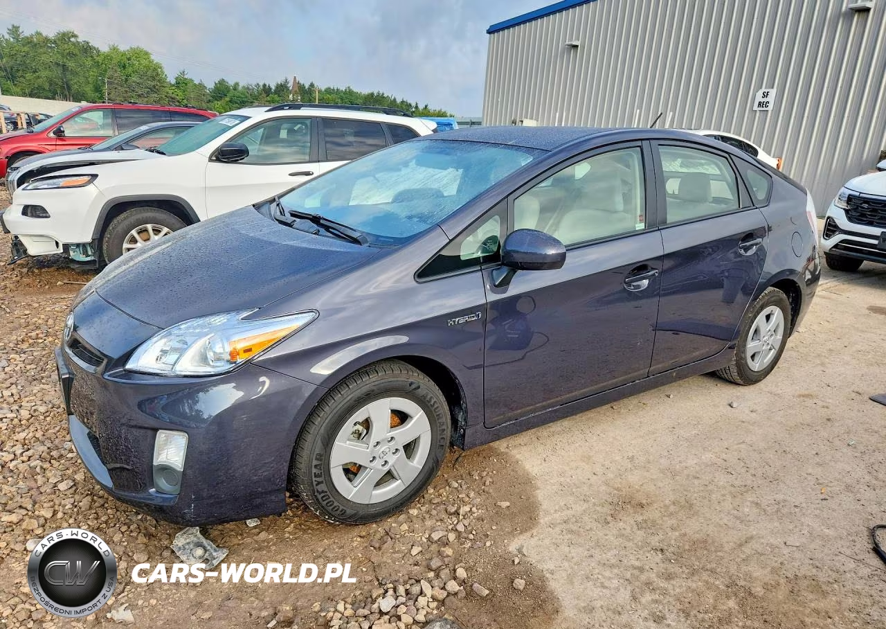 2011 Toyota Prius Two