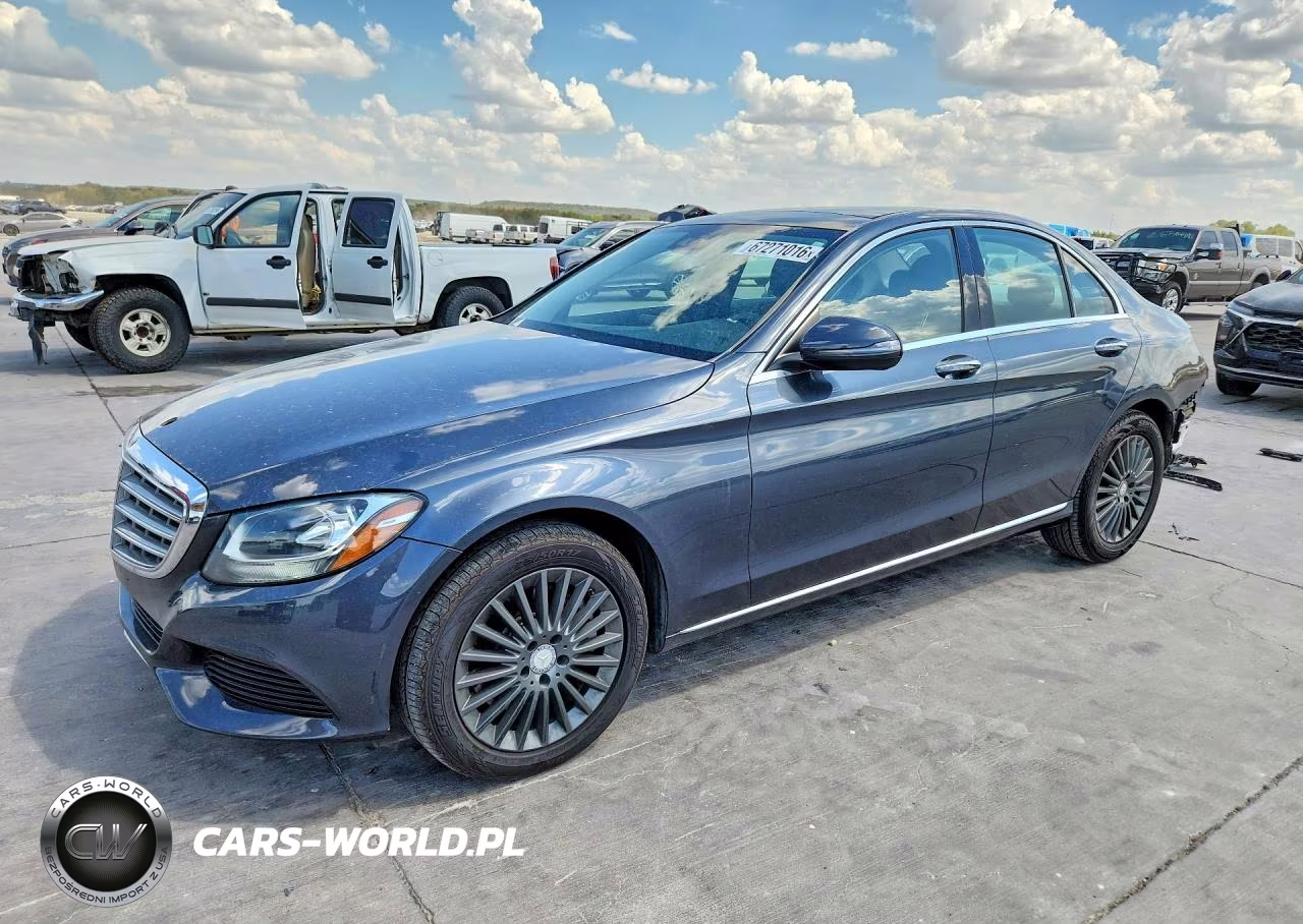 2016 Mercedes-Benz C 300 4Matic – zdjęcie 1 z 13