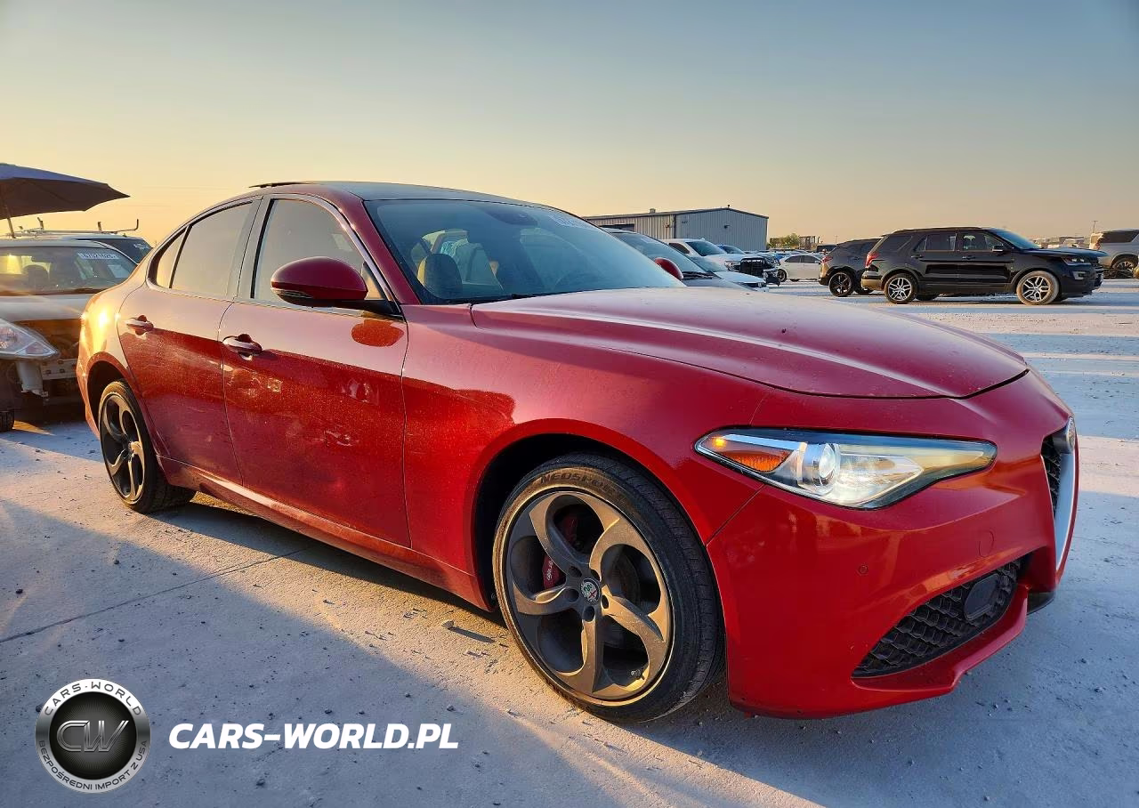 2017 Alfa Romeo Giulia Q4 VIN:ZARFAEDN9H7550025 - 4