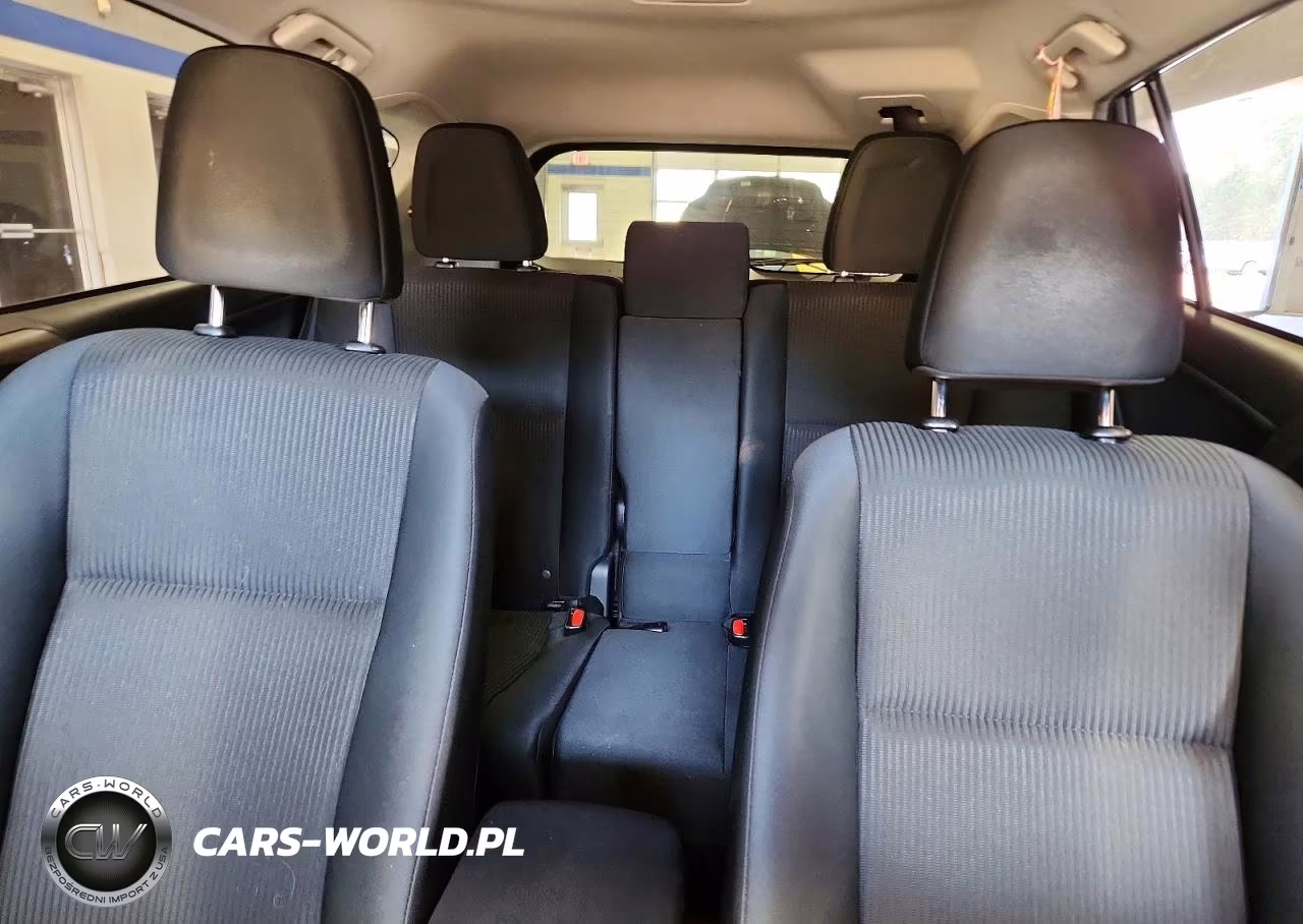 2018 Toyota Rav4 Le VIN:JTMBFREV7JJ745839 - 10