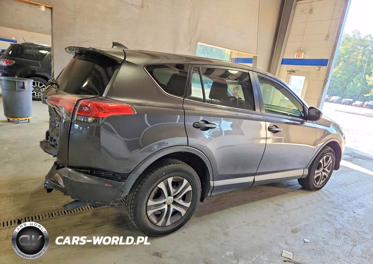 2018 Toyota Rav4 Le VIN:JTMBFREV7JJ745839 - 3