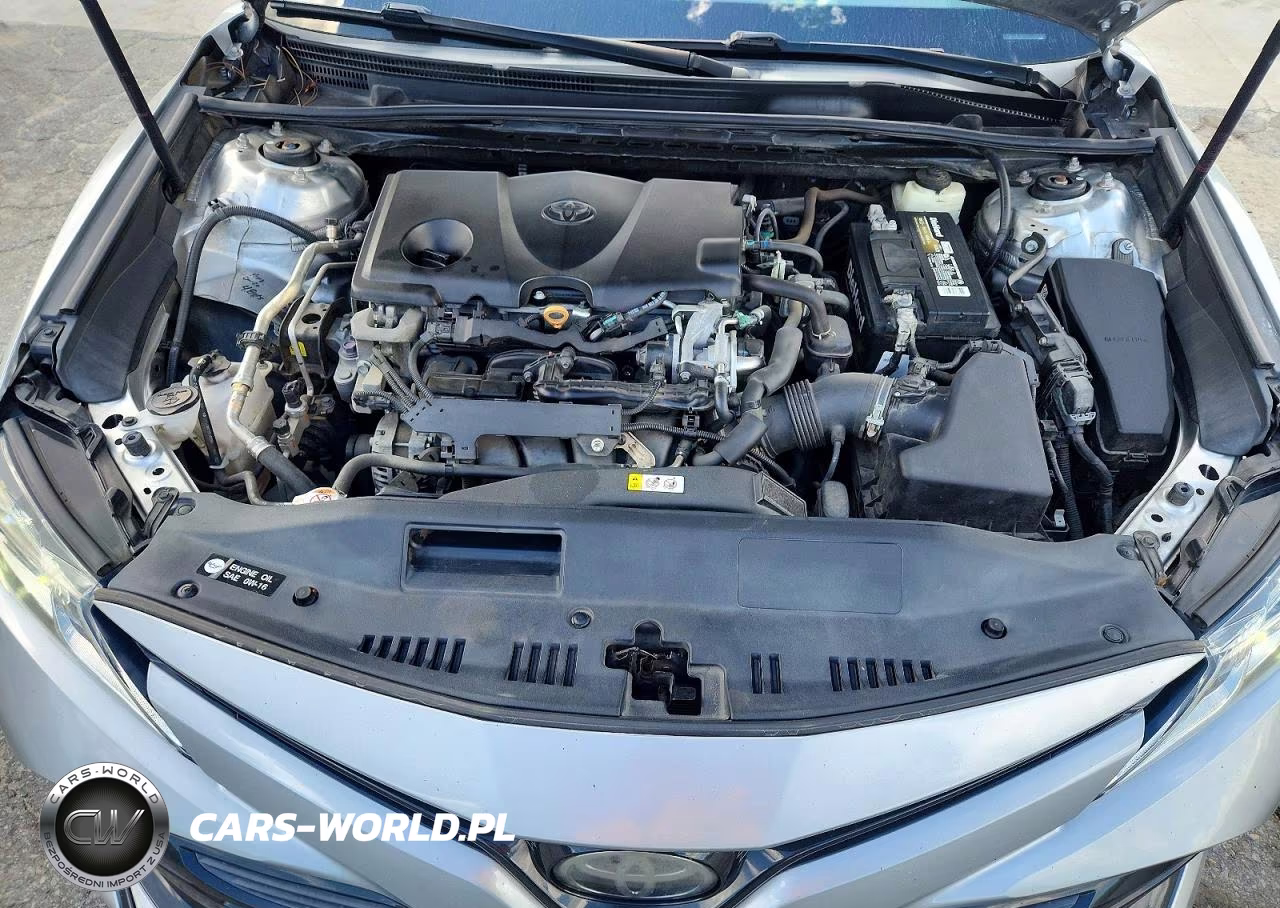 2018 Toyota Camry Le VIN:4T1B11HK9JU140653 - 11