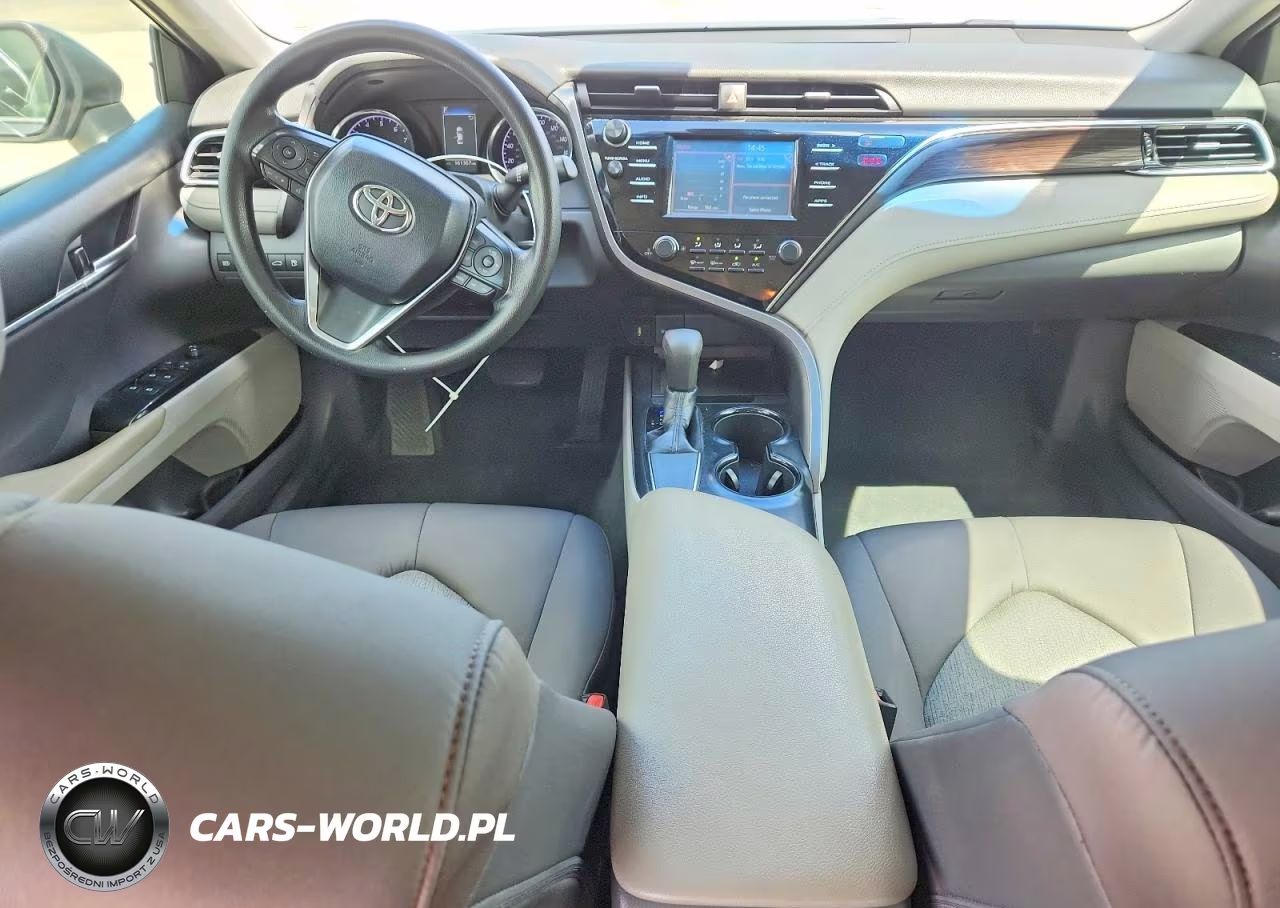 2018 Toyota Camry Le VIN:4T1B11HK9JU140653 - 8