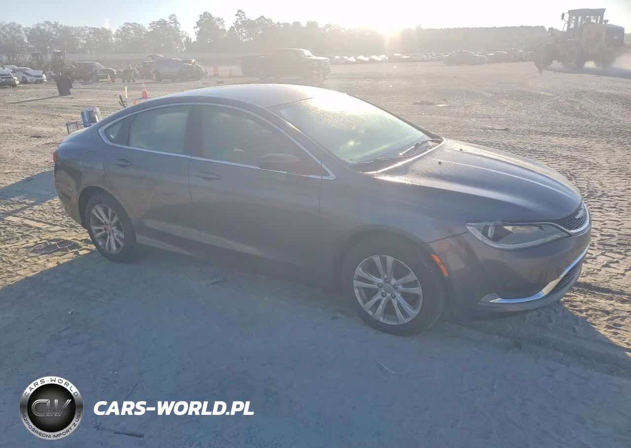 2015 Chrysler 200 Limited VIN:1C3CCCAB1FN590411 - 4