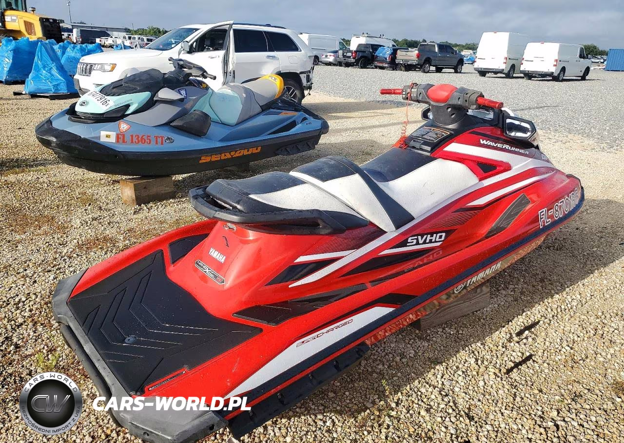 2017 Yamaha Gp1800 Jet Ski VIN:YAMA1570K617 - 4