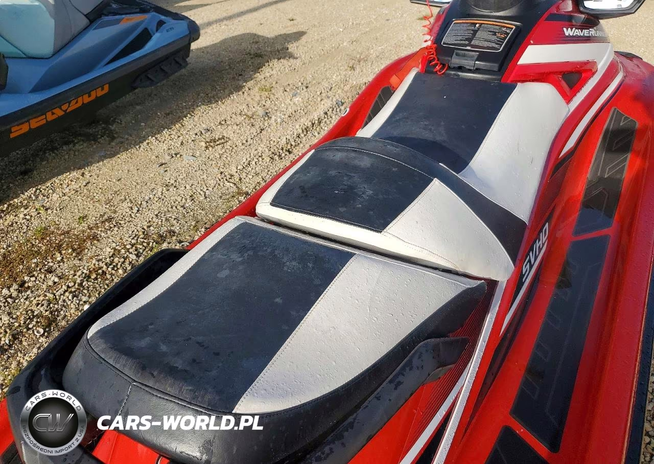 2017 Yamaha Gp1800 Jet Ski VIN:YAMA1570K617 - 6