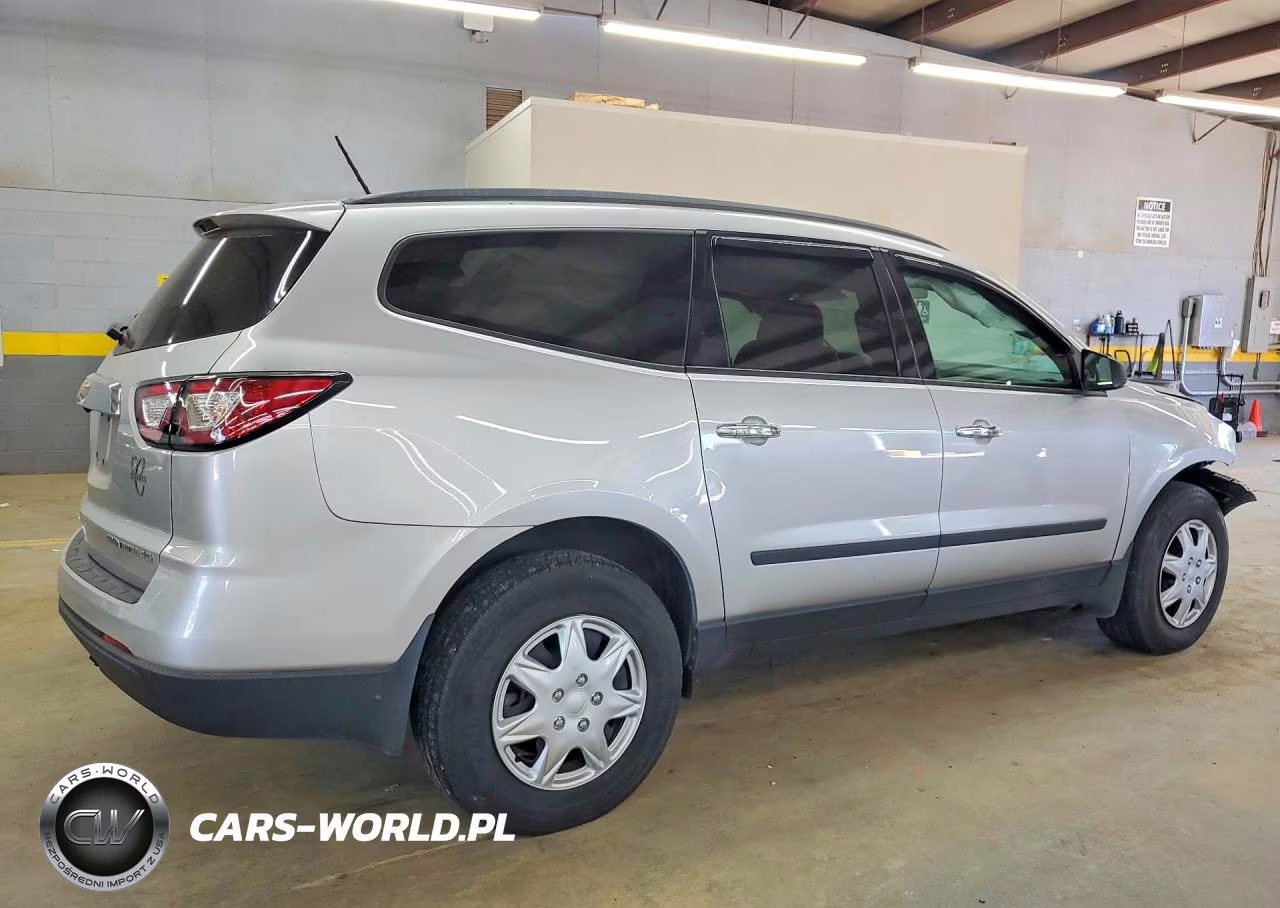 2015 Chevrolet Traverse Ls VIN:1GNKVFKDXFJ342062 - 3
