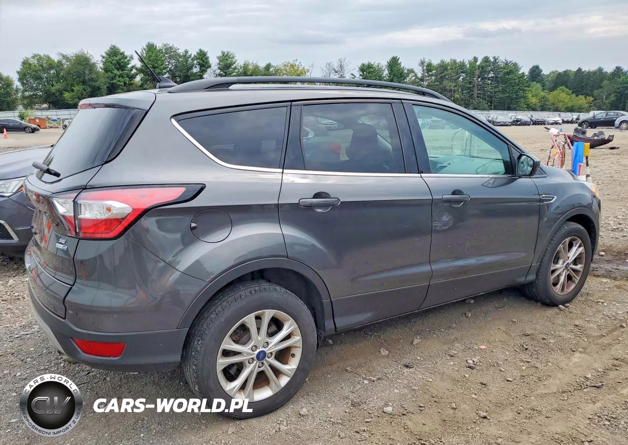 2018 Ford Escape Se VIN:1FMCU9GD5JUB05394 - 3