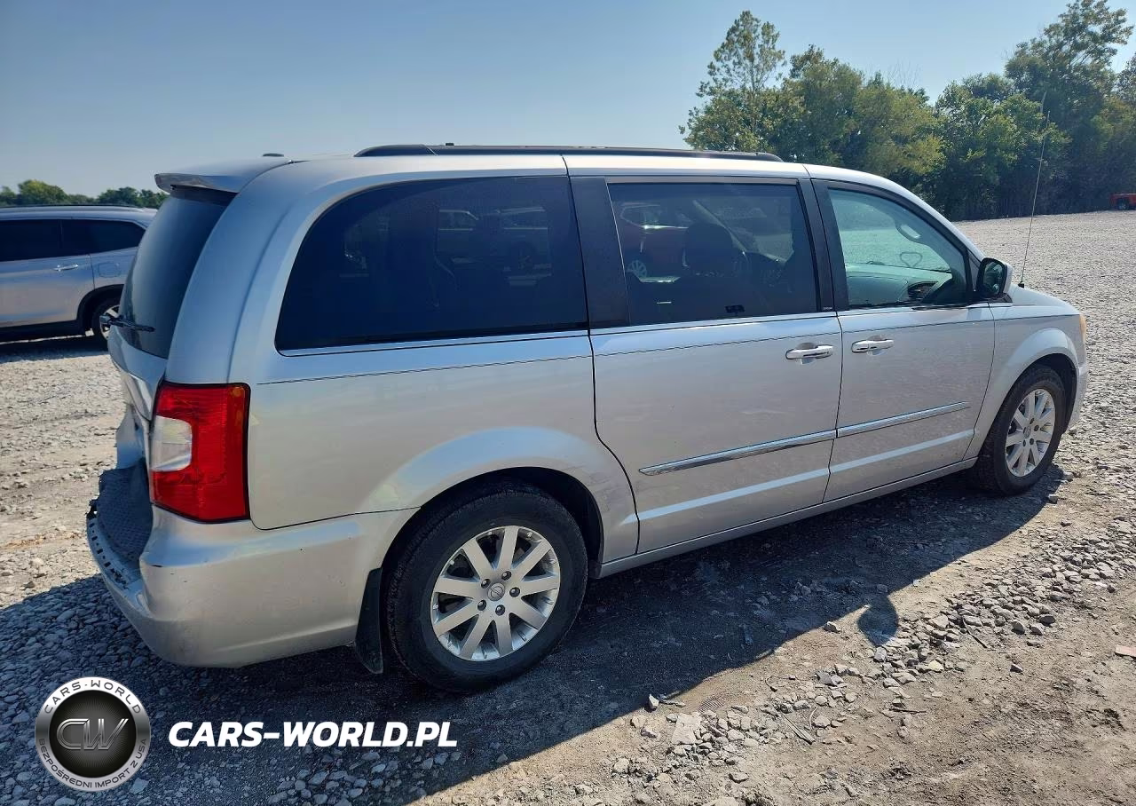 2012 Chrysler Town & Country Touring VIN:2C4RC1BG3CR208950 - 3