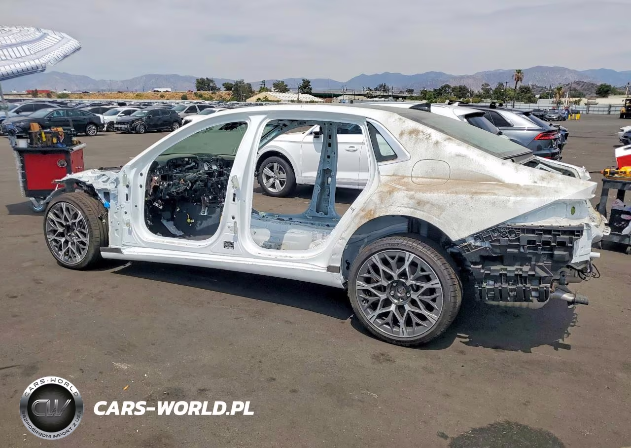 2026 Genesis G90 3.5T E-Supercharger VIN:KMTFC4SD3TU059714 - 2