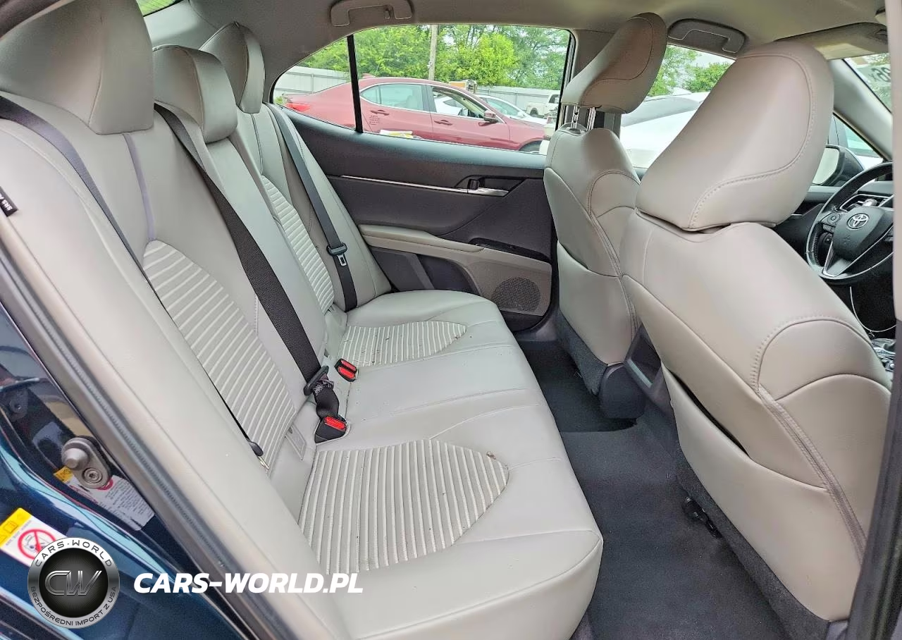 2019 Toyota Camry Se VIN:4T1B11HK3KU757760 - 10