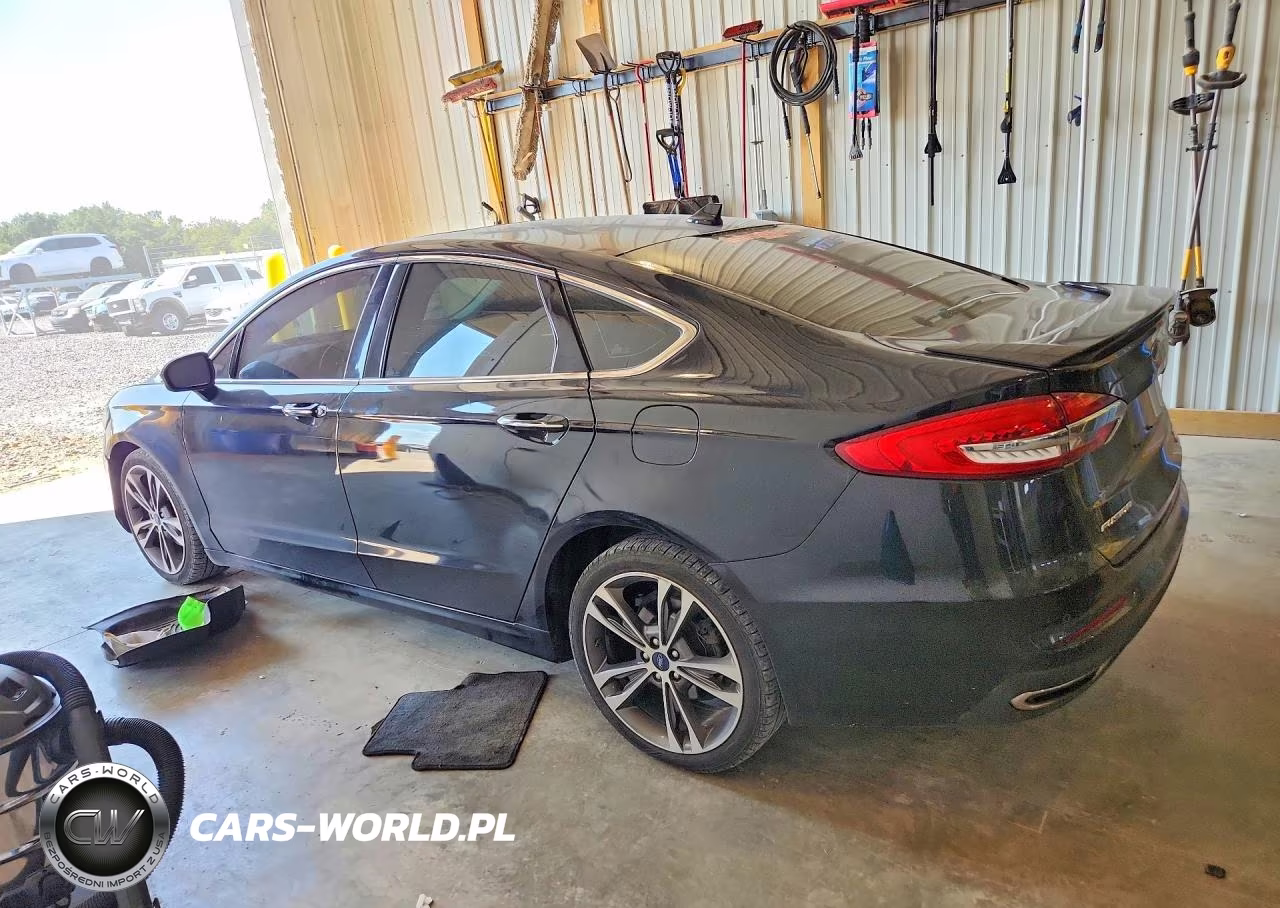 2019 Ford Fusion Titanium VIN:3FA6P0D94KR116745 - 2