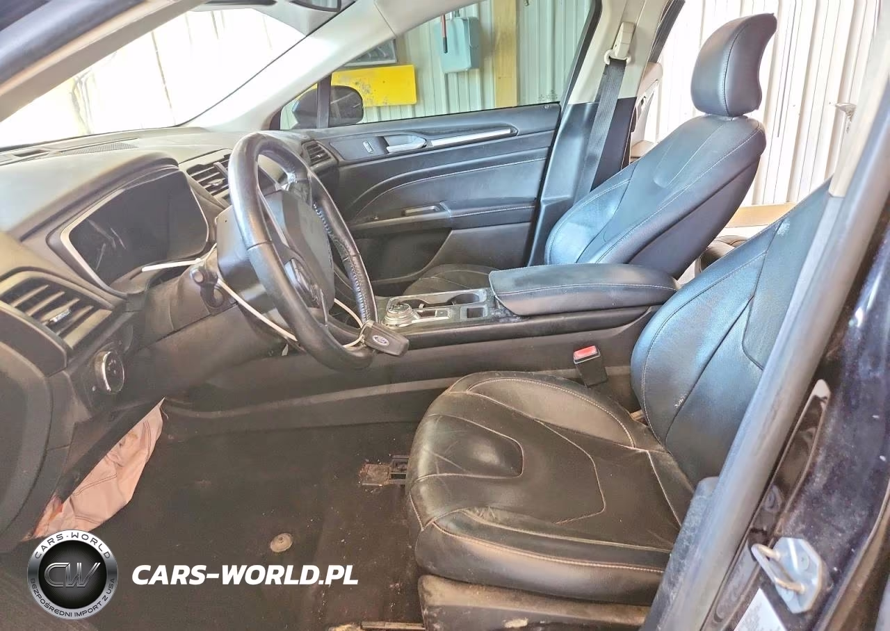 2019 Ford Fusion Titanium VIN:3FA6P0D94KR116745 - 7