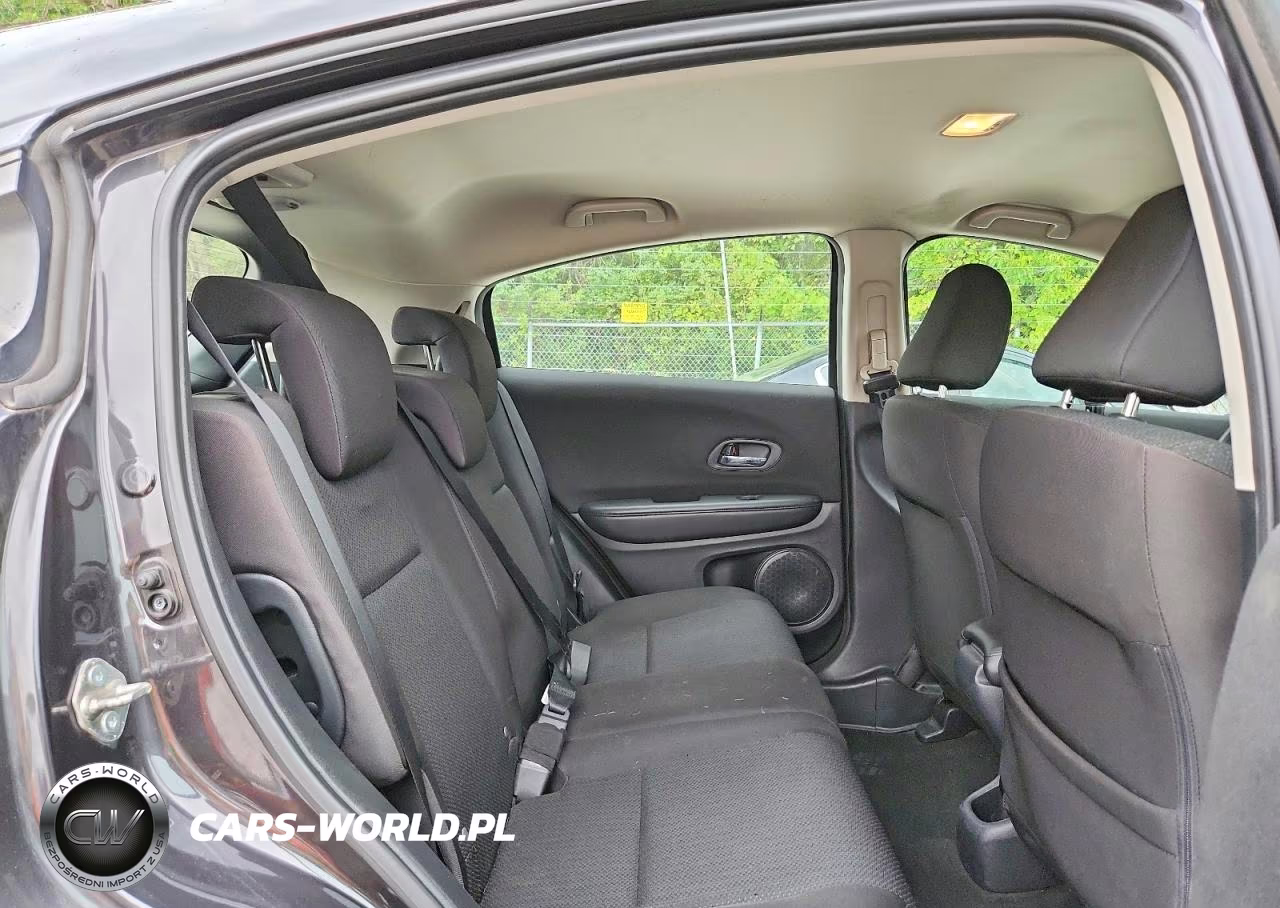 2018 Honda Hr-V Lx VIN:3CZRU6H34JG718249 - 10