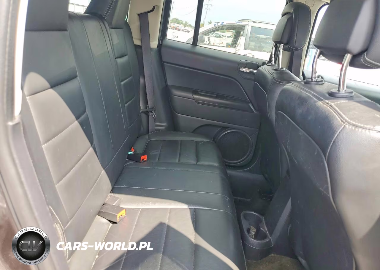 2017 Jeep Patriot Latitude VIN:1C4NJRFB7HD128966 - 11