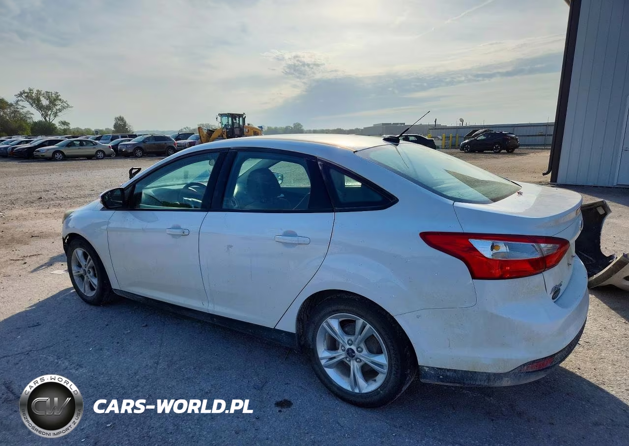 2014 Ford Focus Titanium VIN:1FADP3F25EL349352 - 2