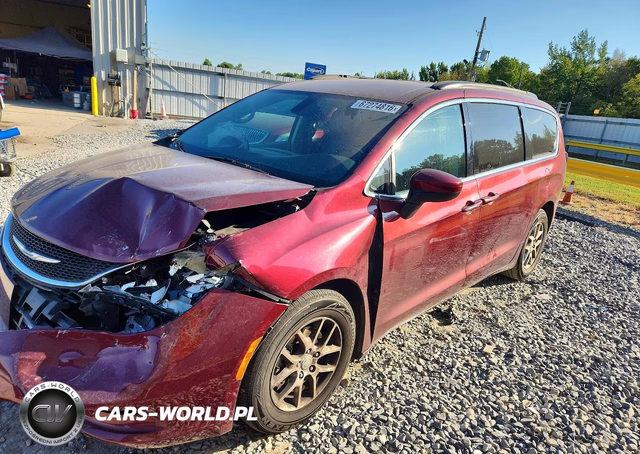 2020 Chrysler Voyager Lxi VIN:2C4RC1DG6LR264720 - 1