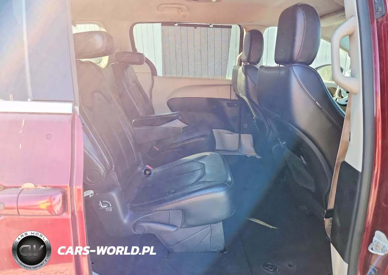 2020 Chrysler Voyager Lxi VIN:2C4RC1DG6LR264720 - 10