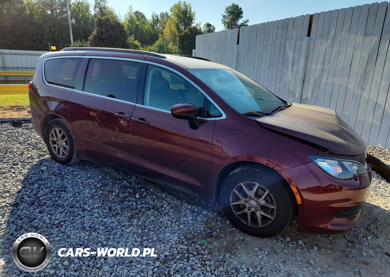 2020 Chrysler Voyager Lxi VIN:2C4RC1DG6LR264720 - 4