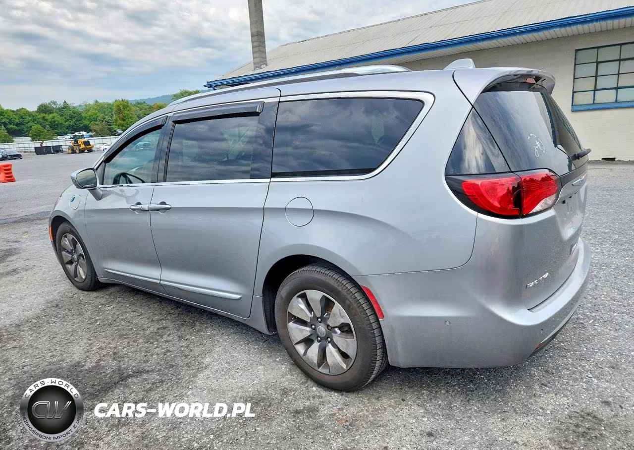 2018 Chrysler Pacifica Hybrid Limited VIN:2C4RC1N70JR109642 - 2