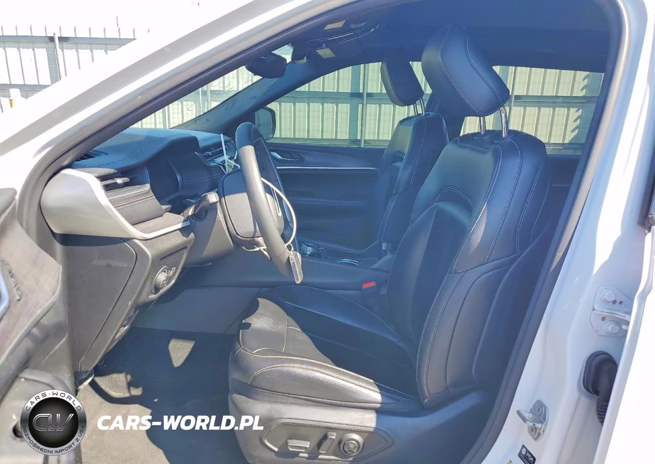 2024 Jeep Grand Cherokee L Limited VIN:1C4RJKBG0R8586840 - 7