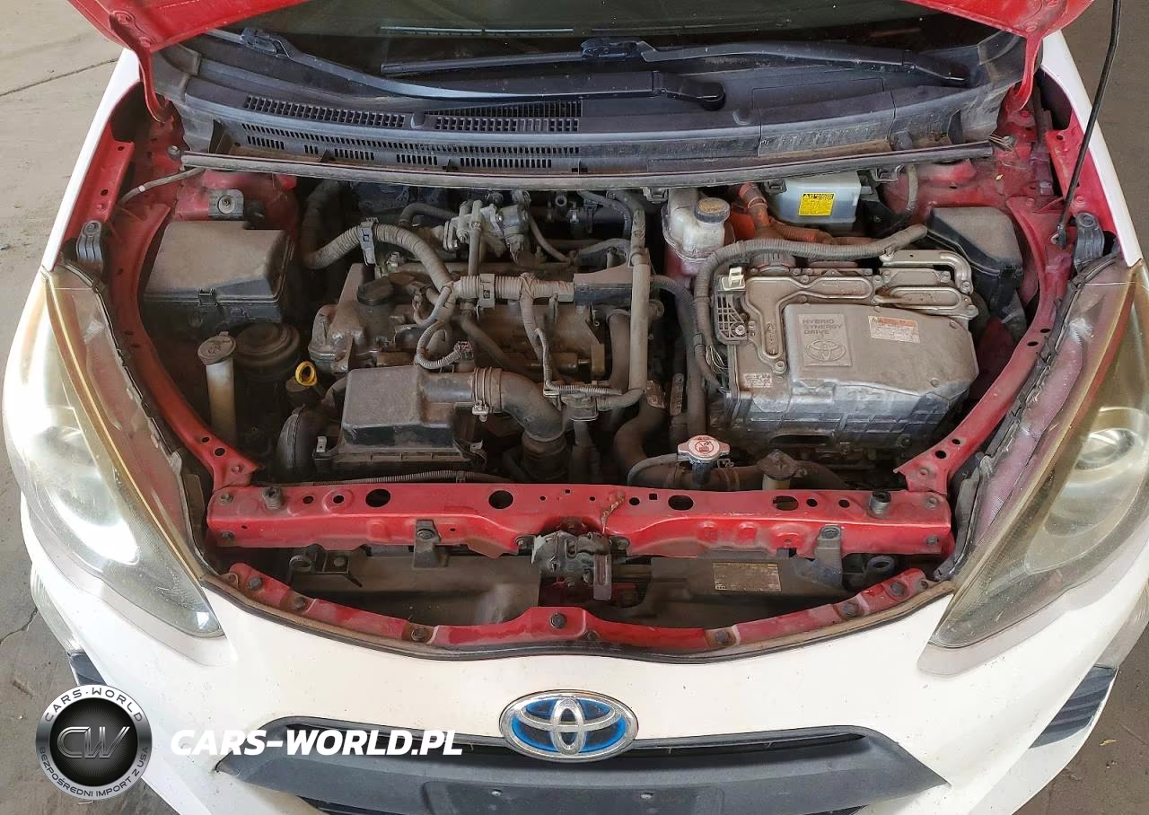 2016 Toyota Prius C One VIN:JTDKDTB33G1128792 - 11