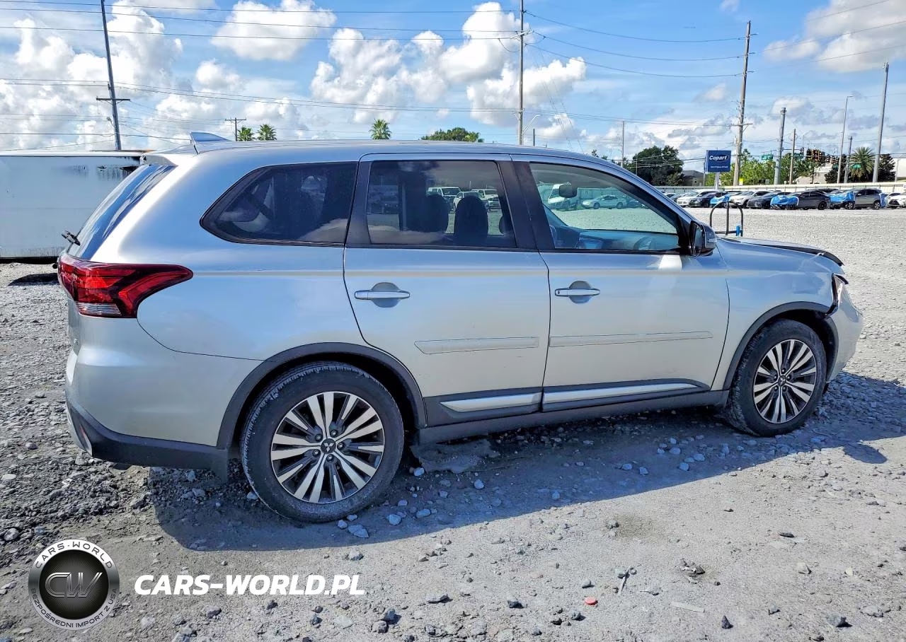 2020 Mitsubishi Outlander VIN:JA4AD3A32LZ014253 - 3